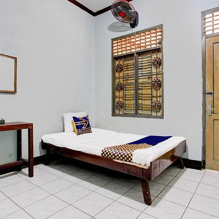 Spot On 94085 Hotel Agung ปูร์โวเคอร์โต ภายนอก รูปภาพ