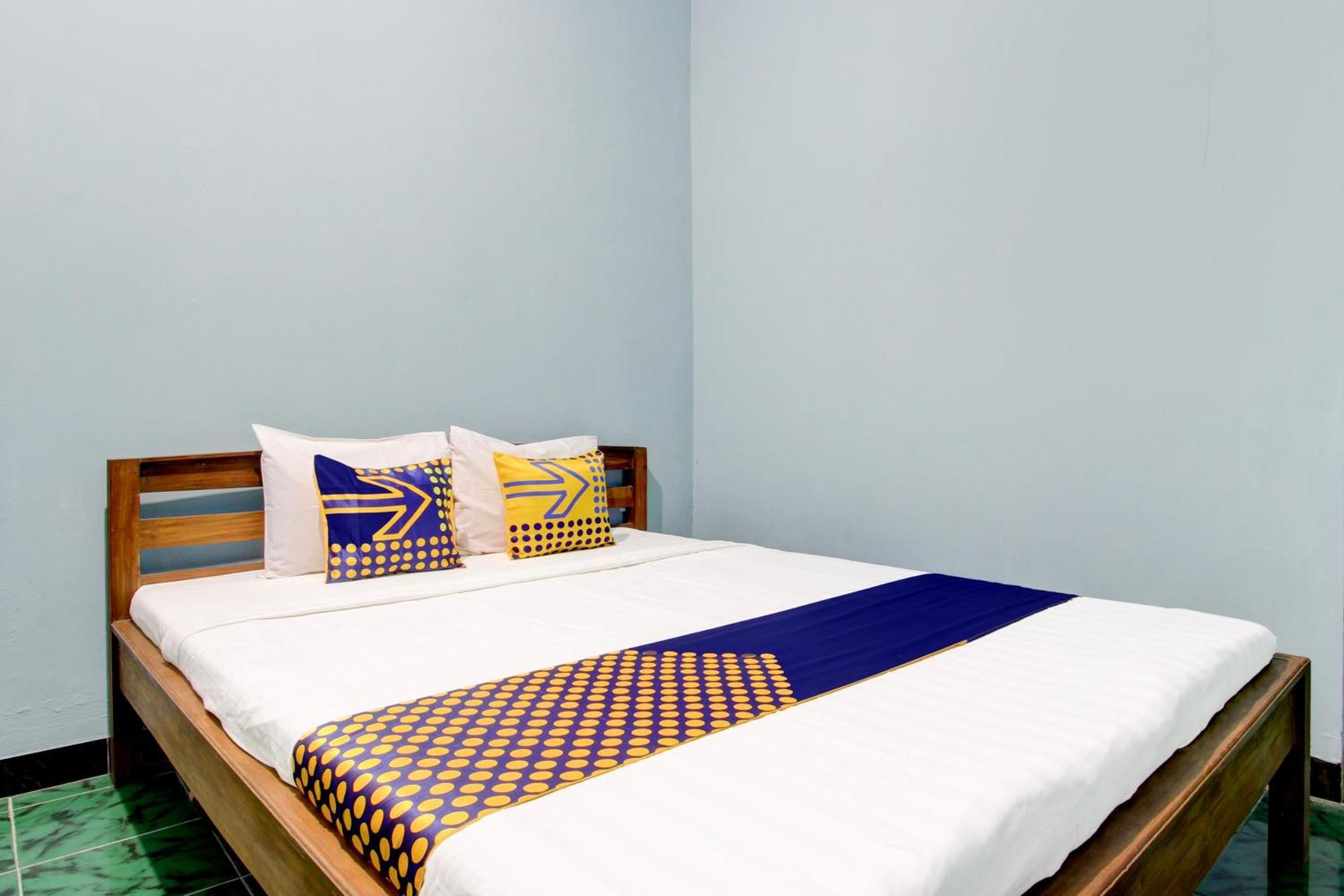 Spot On 94085 Hotel Agung ปูร์โวเคอร์โต ภายนอก รูปภาพ