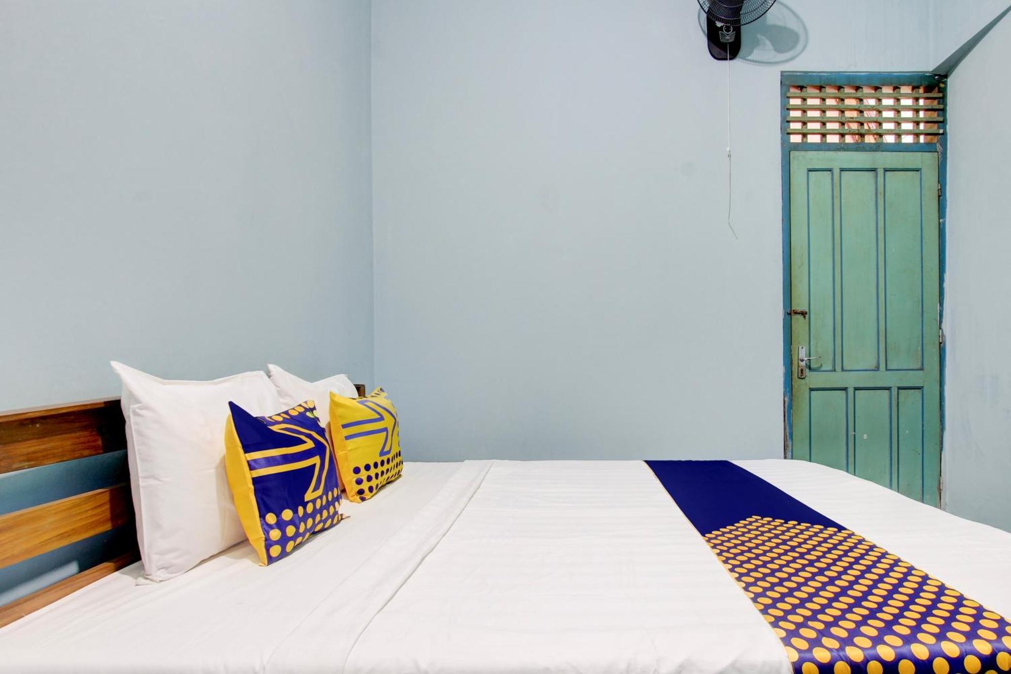 Spot On 94085 Hotel Agung ปูร์โวเคอร์โต ภายนอก รูปภาพ